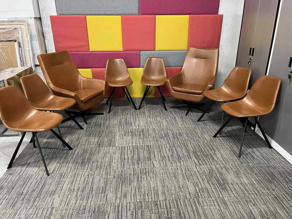 Krzesło skórzane typu muszelka shell Dutchbone mid-century okazja!