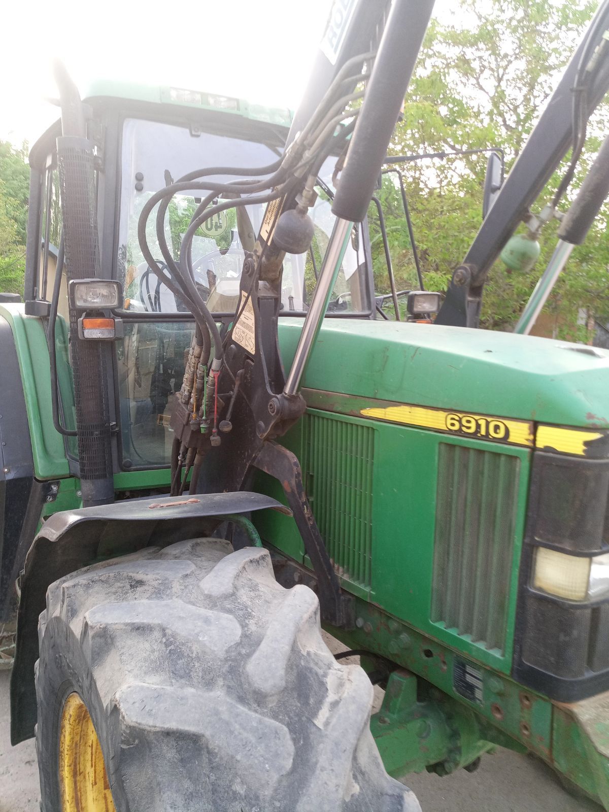 John Deere 6910 (nie 6810,6610)