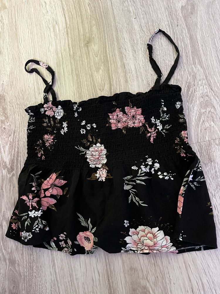 Crop top w kwiatki