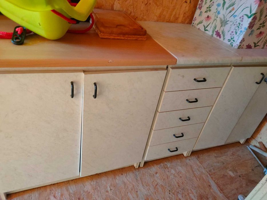 Meble kuchenne na działkę