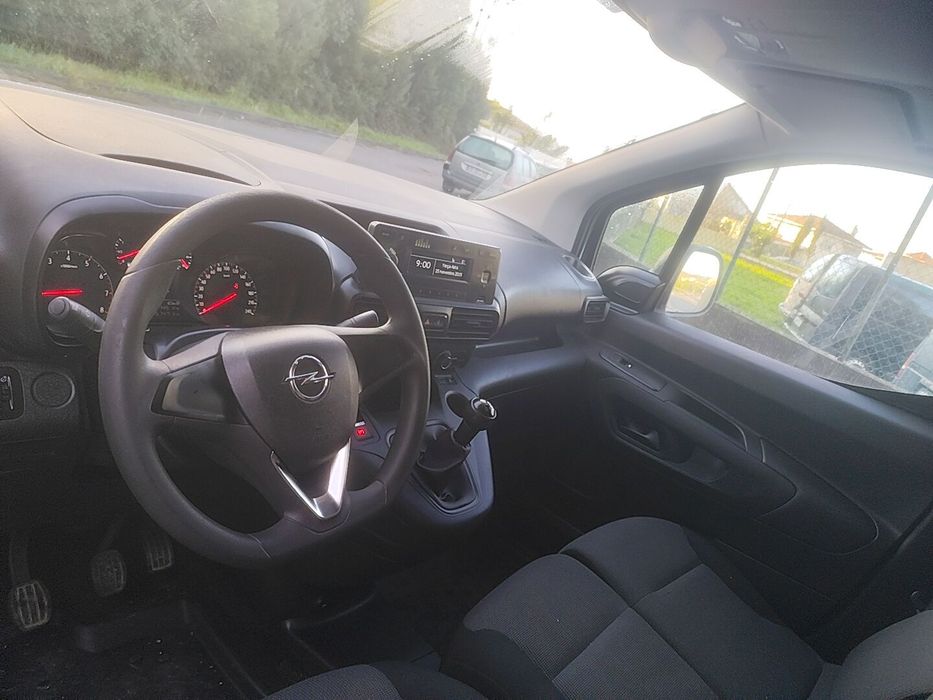 Opel combo 1.6 salvado