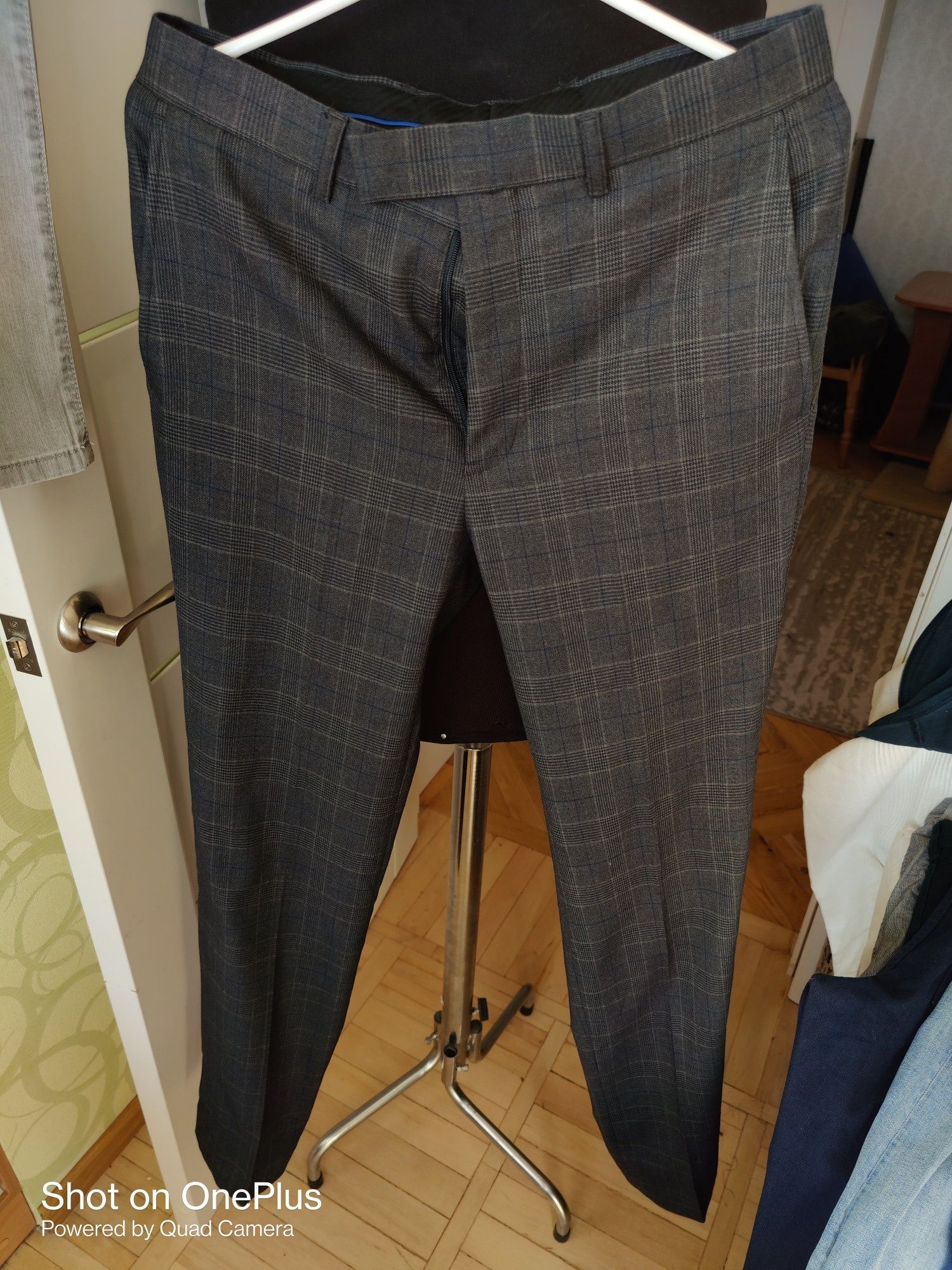 Джинсы брюки Fellini trousers Англия w30 stretch grey.
