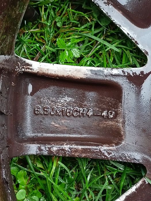 Felgi aluminiowe Renault  R16 4x100