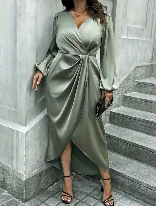 Елегантна жіноча сукня