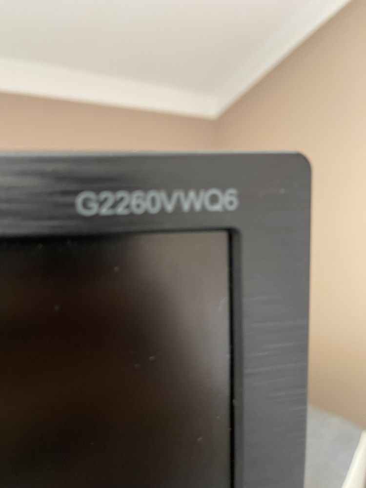 Monitor gamingowy AOC G2260VWQ6 75hZ dla graczy stan idealny 21,5 cal