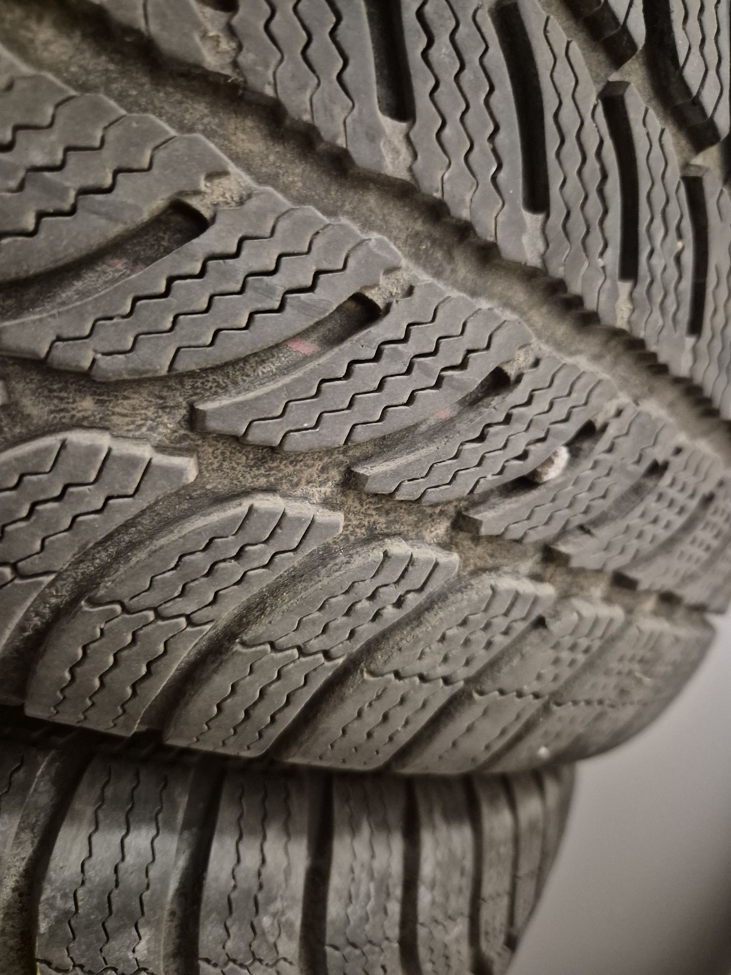 Opony zimowe 205/55 R16