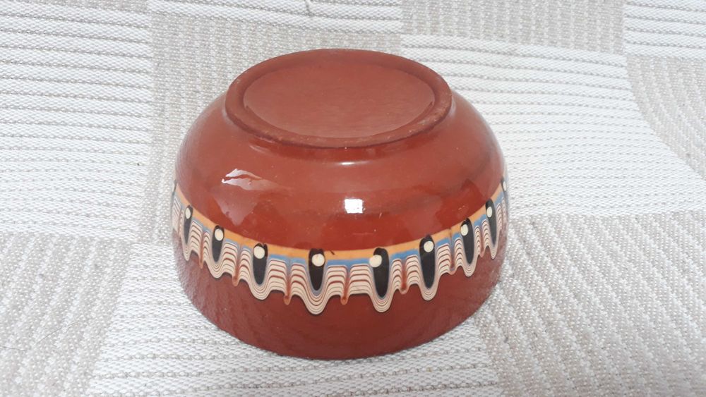 Miseczka bułgarska PRL, pęknięta jako dekoracja