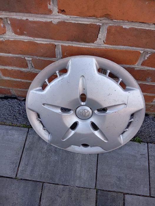 Kołpak dekiel felgi stalowej 14 Cali Toyota Yaris I 1 Oryginał