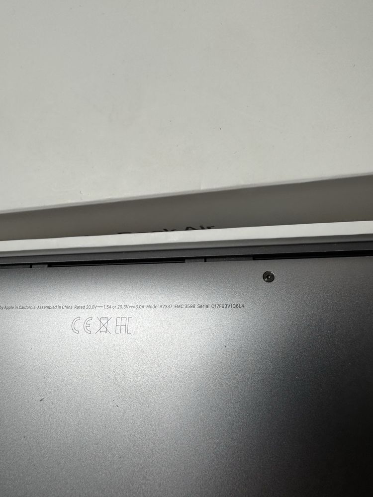 Продам маккбук MacBook Air (M1 2020) Space Gray [A2337