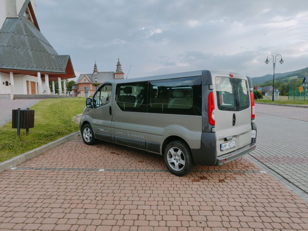 wynajem bus 9 8 osobowy wolne terminyna lipiec-sierpień wakacje wyciec