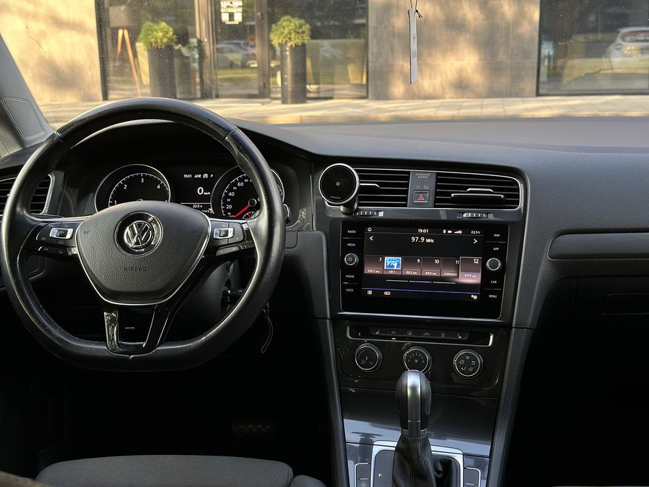 Volkswagen Golf 2017 дизель 2.0 універсал