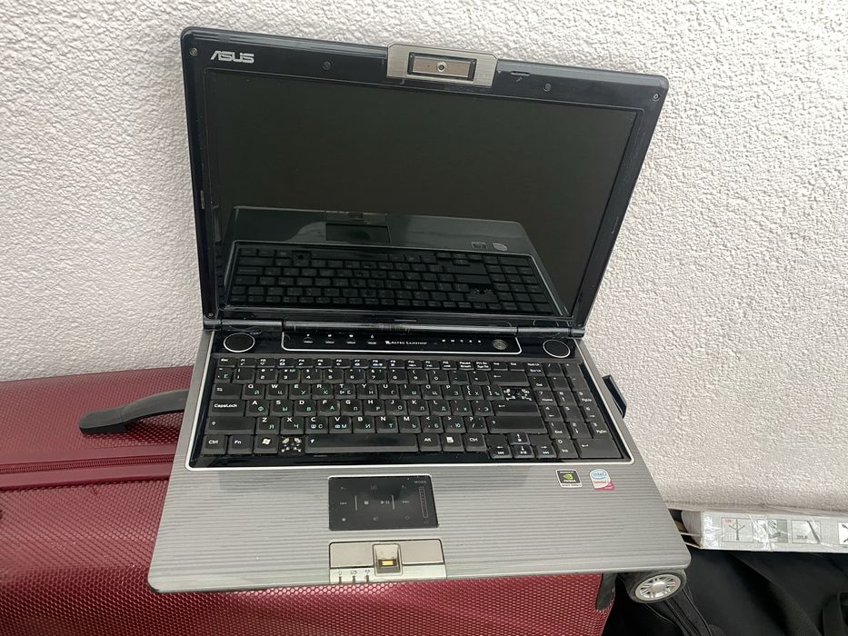 Продам надійний ноутбук Asus x57v