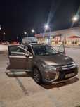 Mitsubishi outlander 3