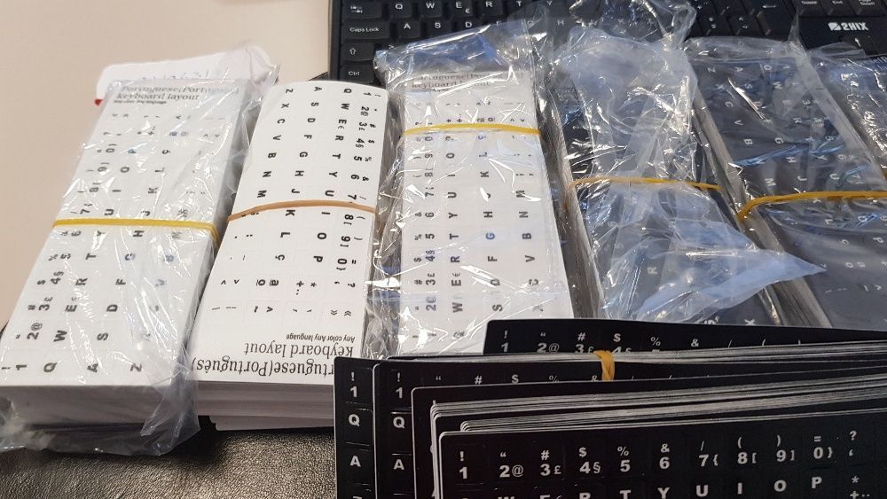 Adesivo Layout Teclado português autocolante teclas - preto ou branco