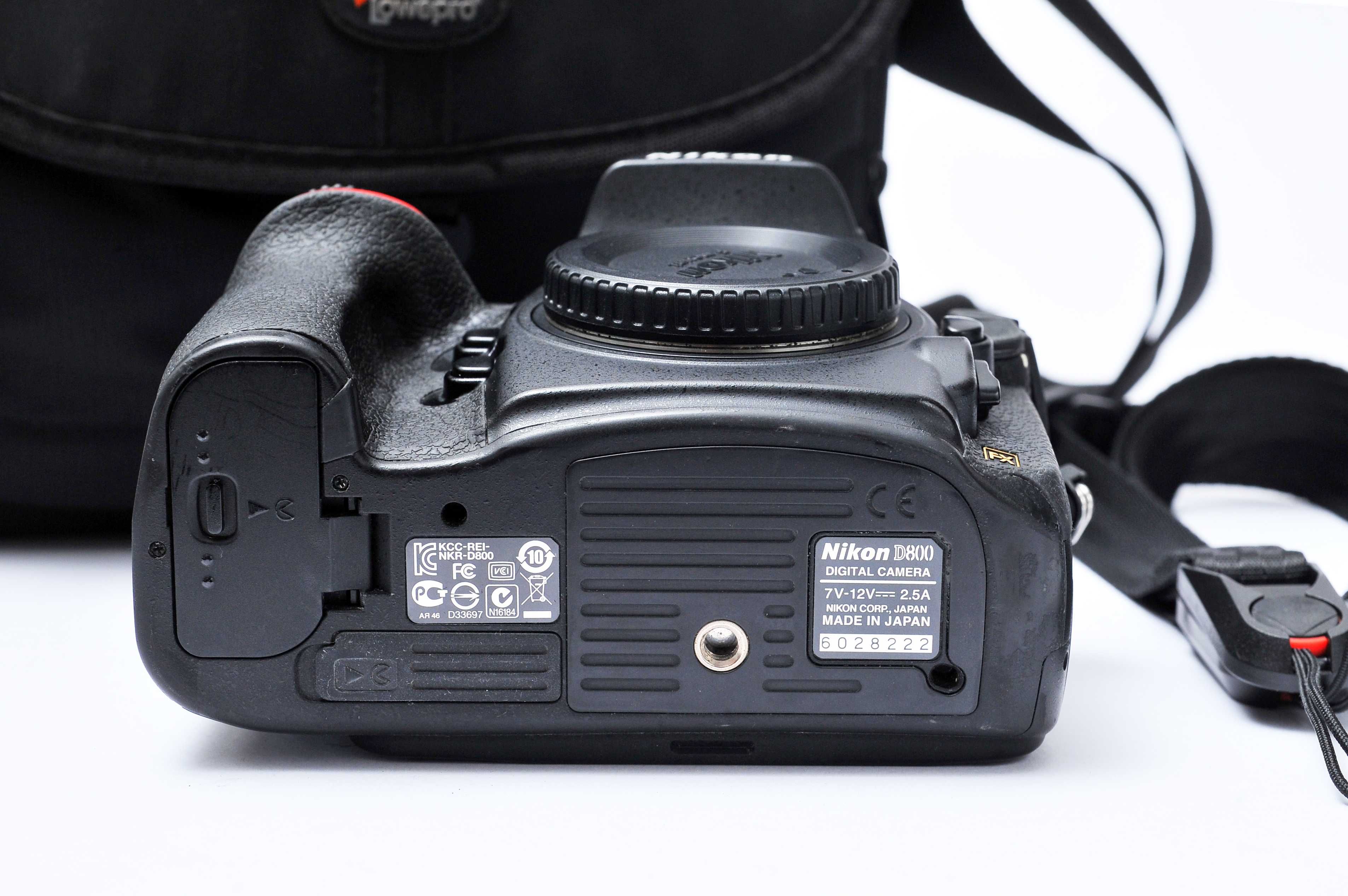Nikon D800  (22 mil disparos)
