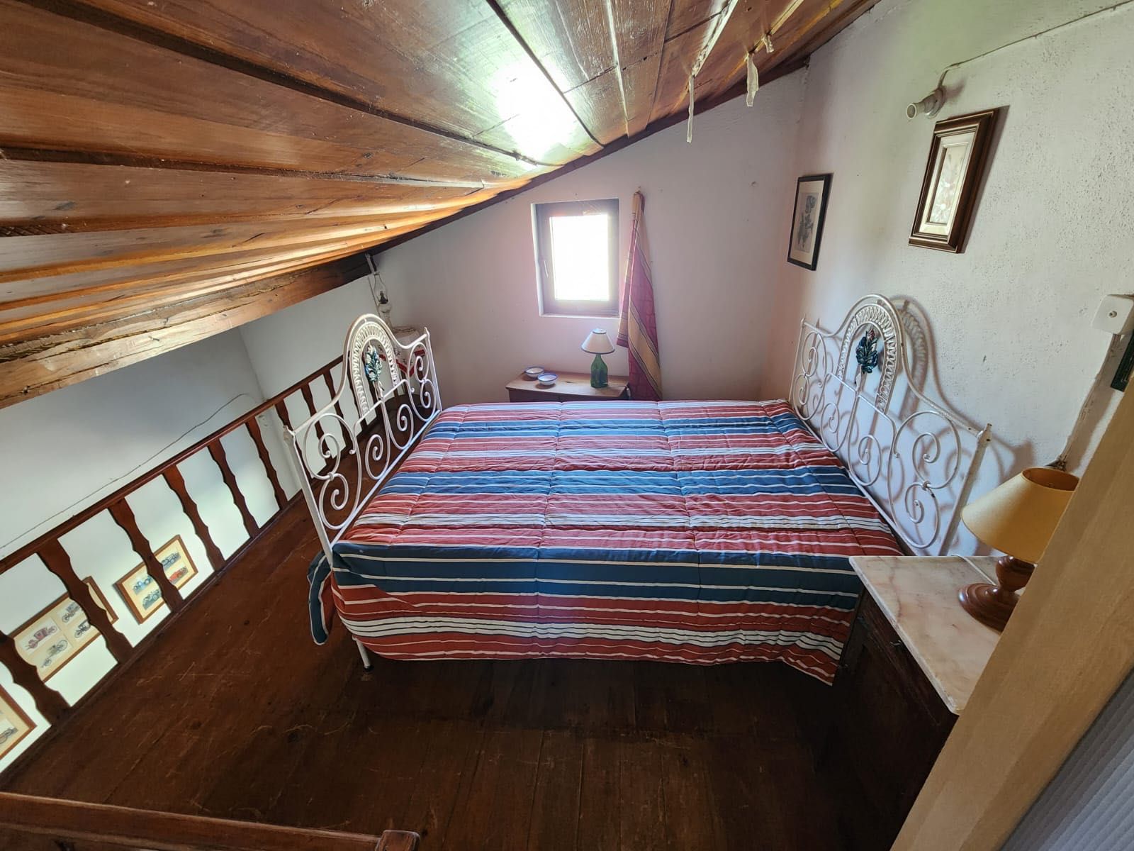 Cama de casal em ferro