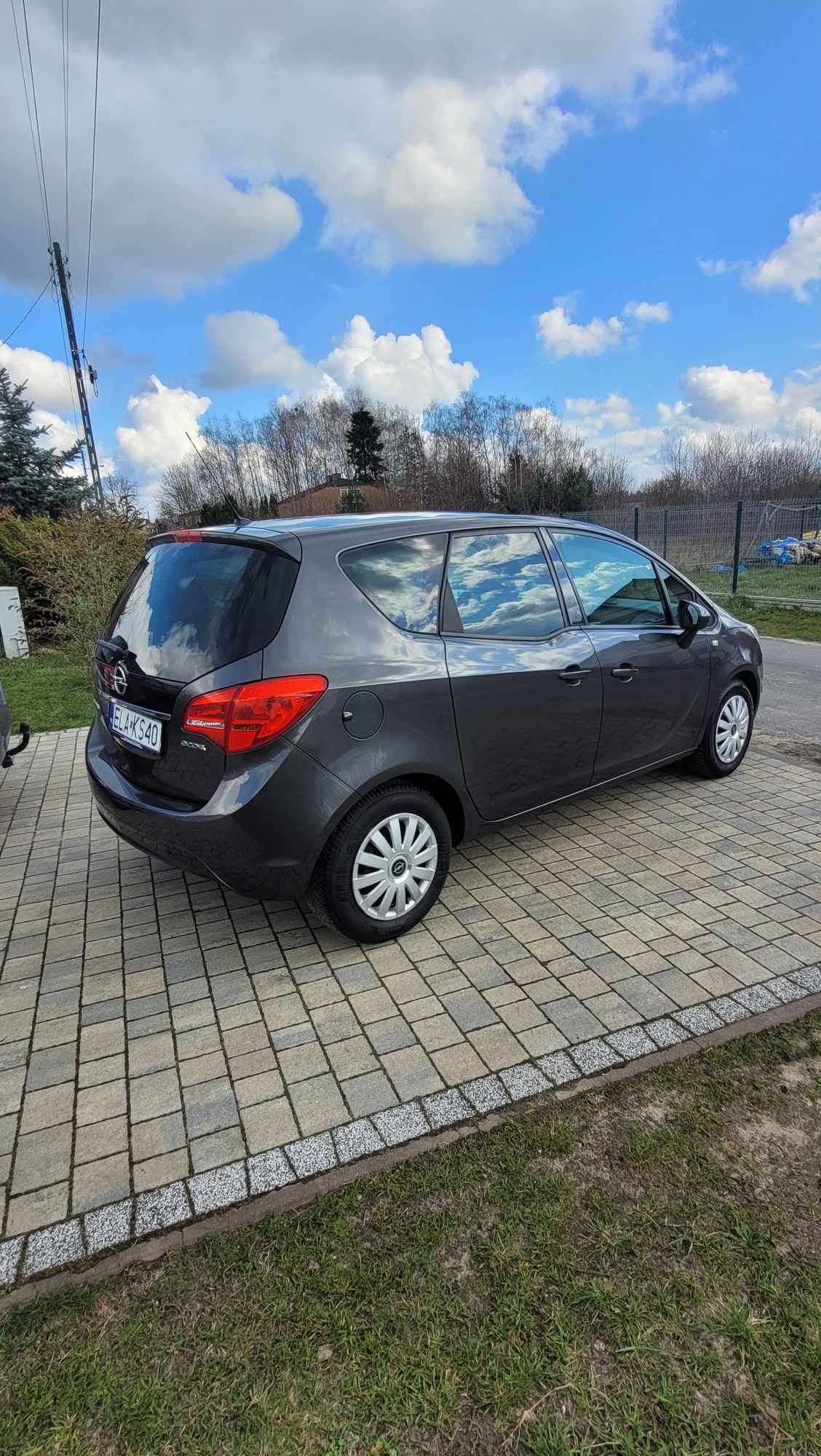 Opel Meriva 1,4T 140km klimatr bardzo ładna zarejestrowana