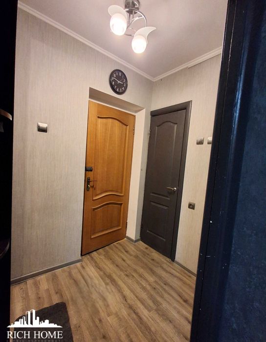 вул. Володимирівська. Міні 2к квартира з ремонтом. Терміновий продаж