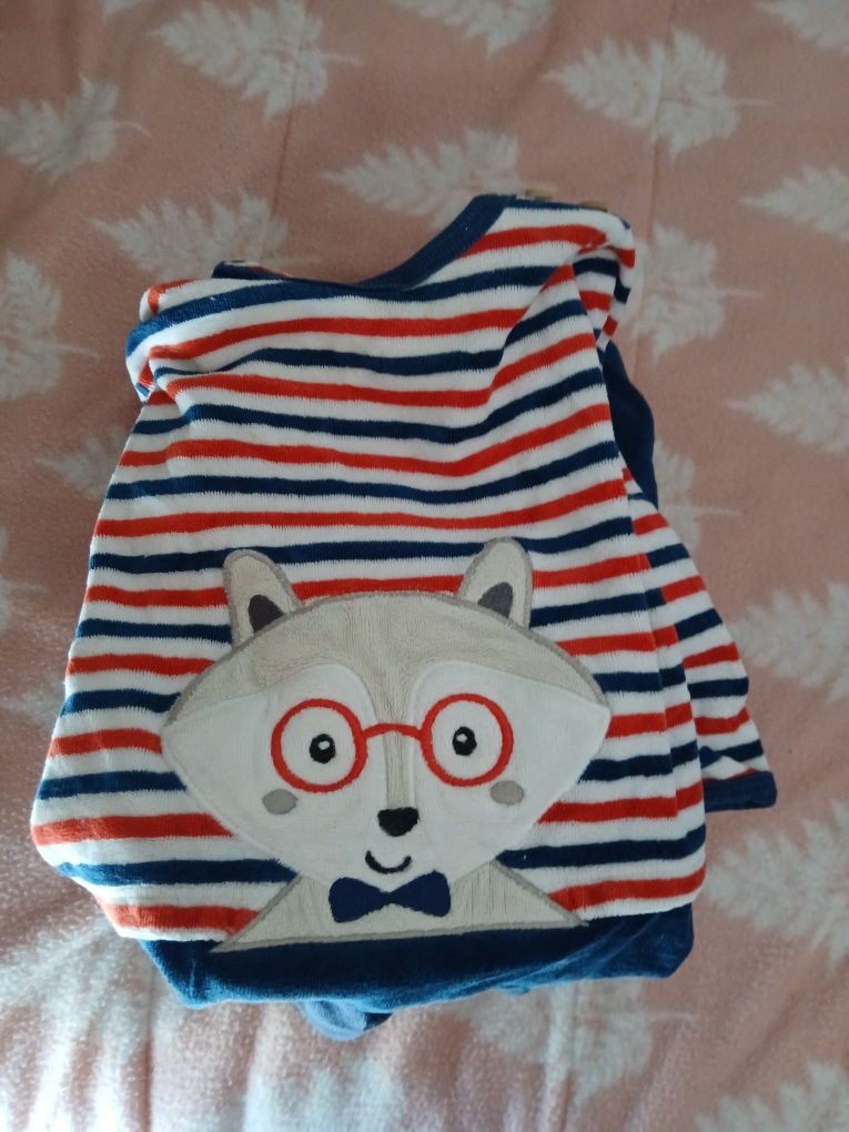Roupa de criança dos 6 meses aos 3 anos . Bom estado e boas marcas