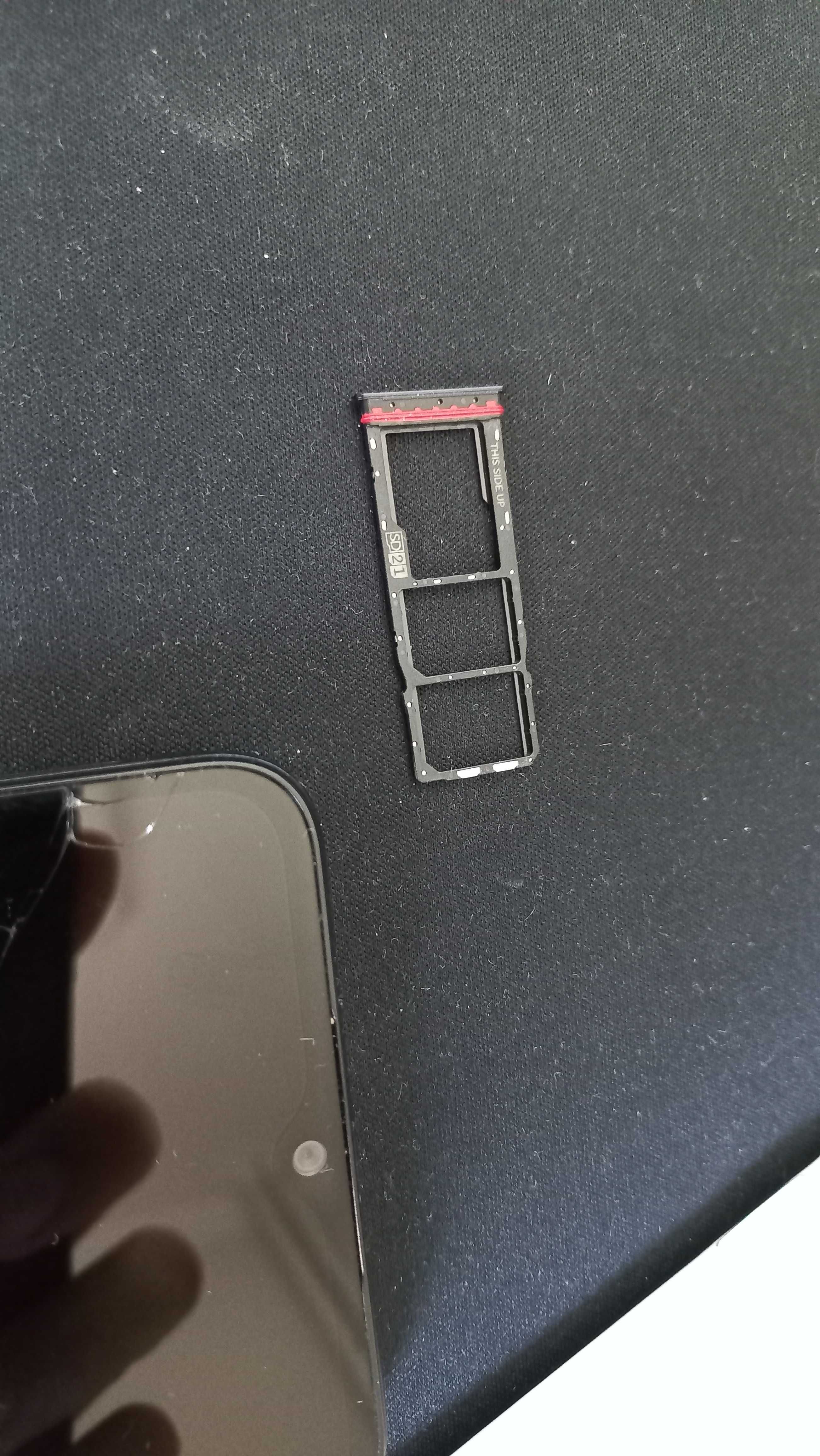 Motorola moto e13 dual sim plus ładowarka i kabel USB C