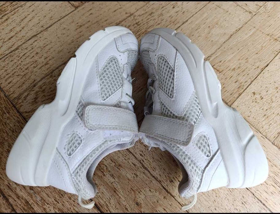 Adidasy dziecięce, białe, H&M, rozmiar EUR 27 buty sportowe