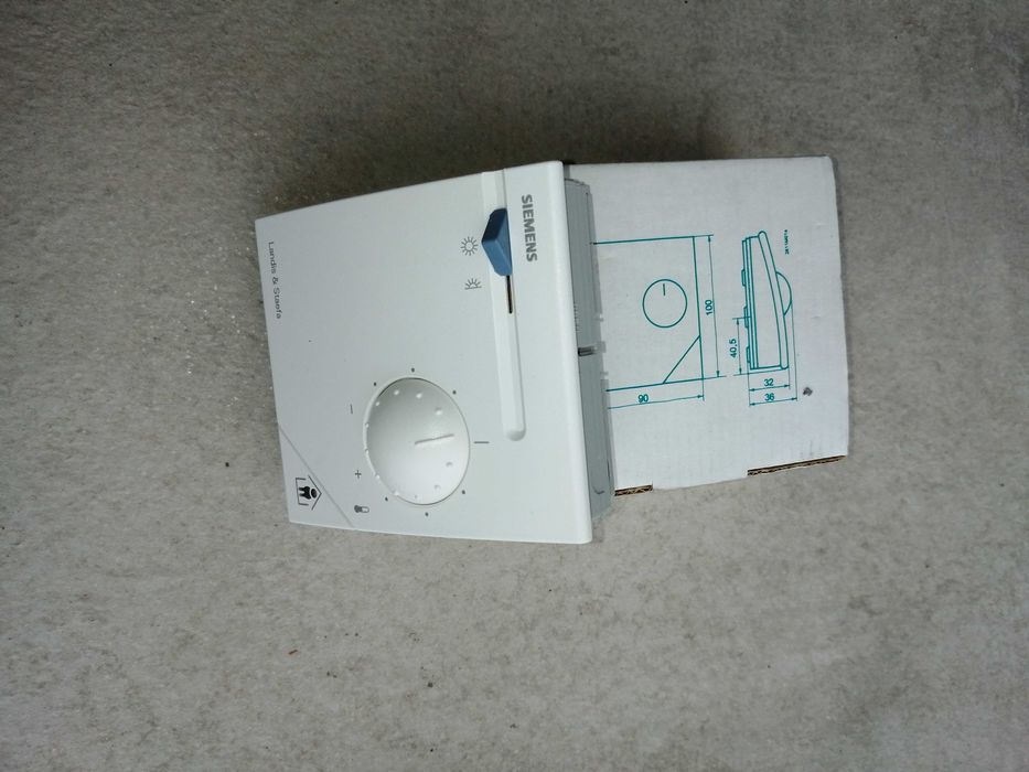 Sterownik pokojowy L&S Siemens QAA12