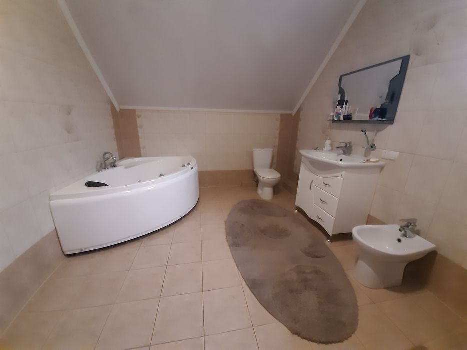 Продаж нового двоповерхового цегляного будинку в м.Немирів