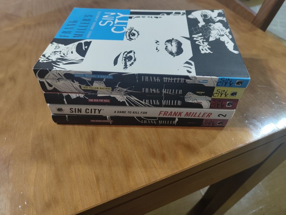 Sin City - 5 Livros em inglês