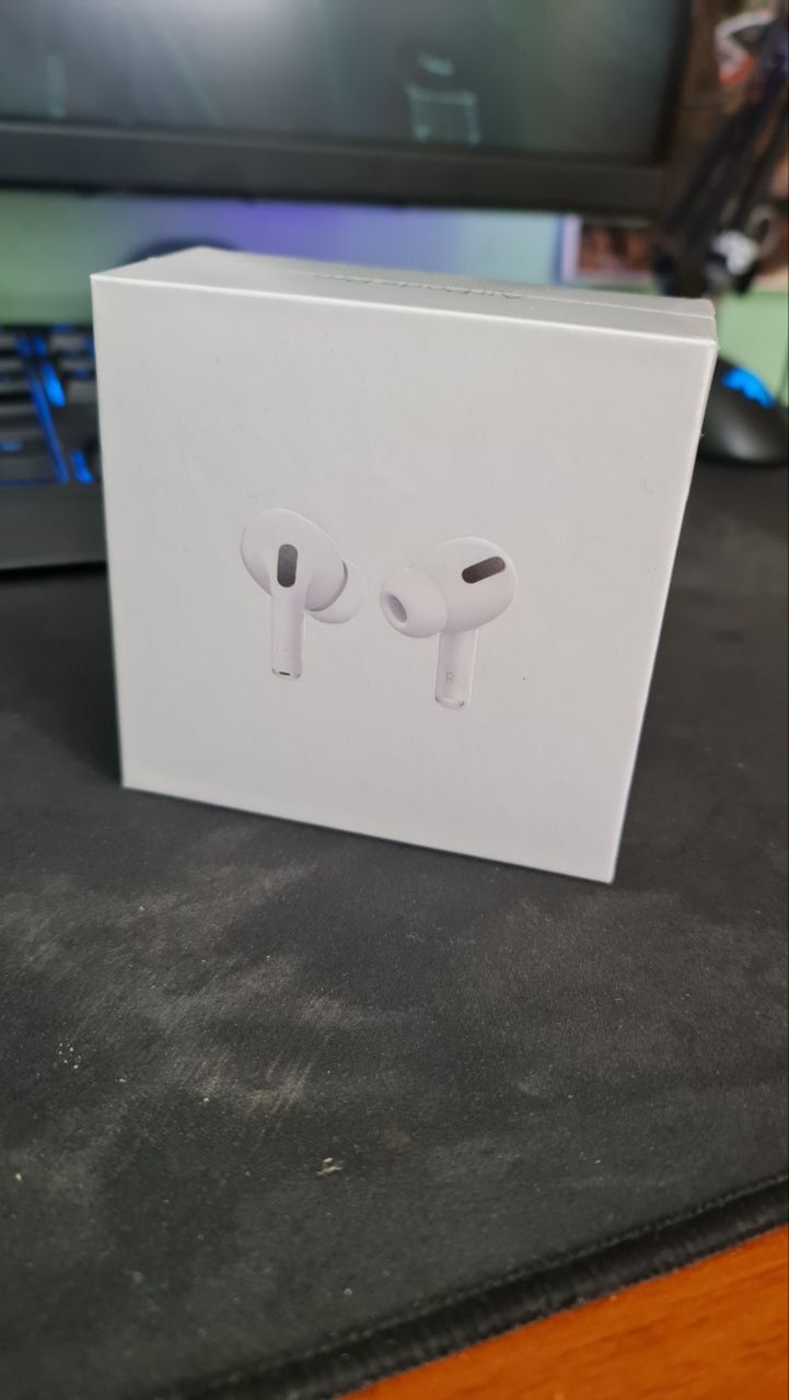 Абсолютно нові навушники безпроводні airpods pro