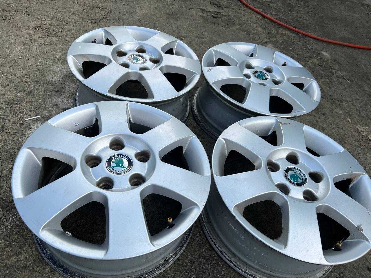 Диски R15 5x112  Skoda