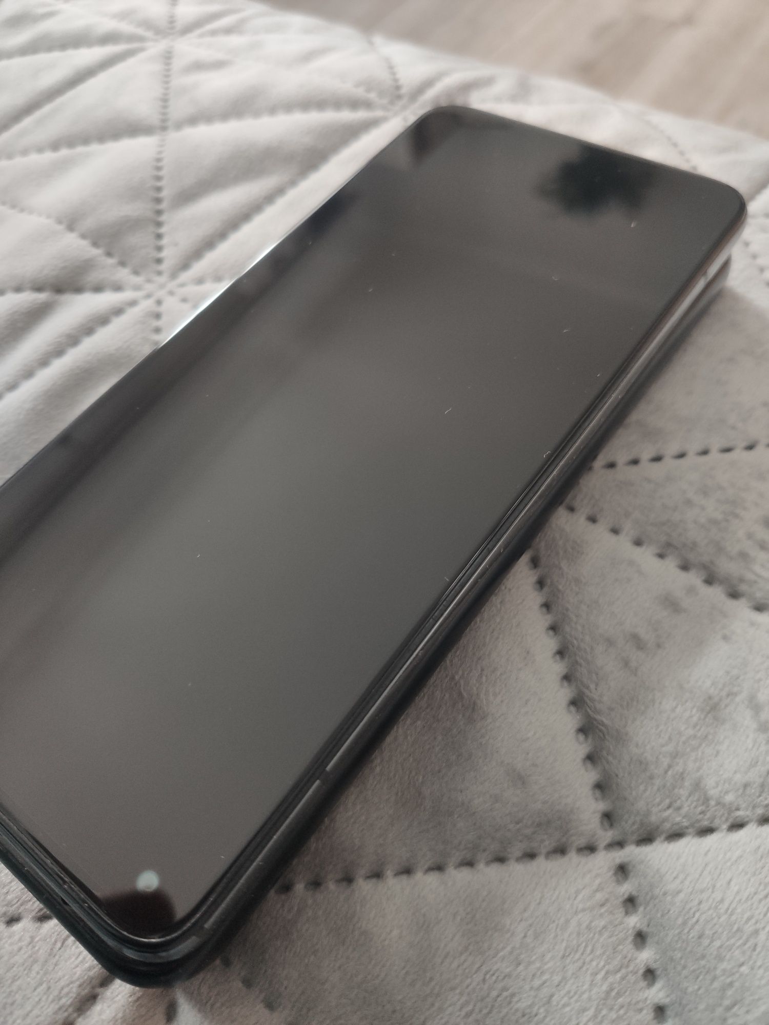 Продам смартфон Xiaomi Mi 10T Pro