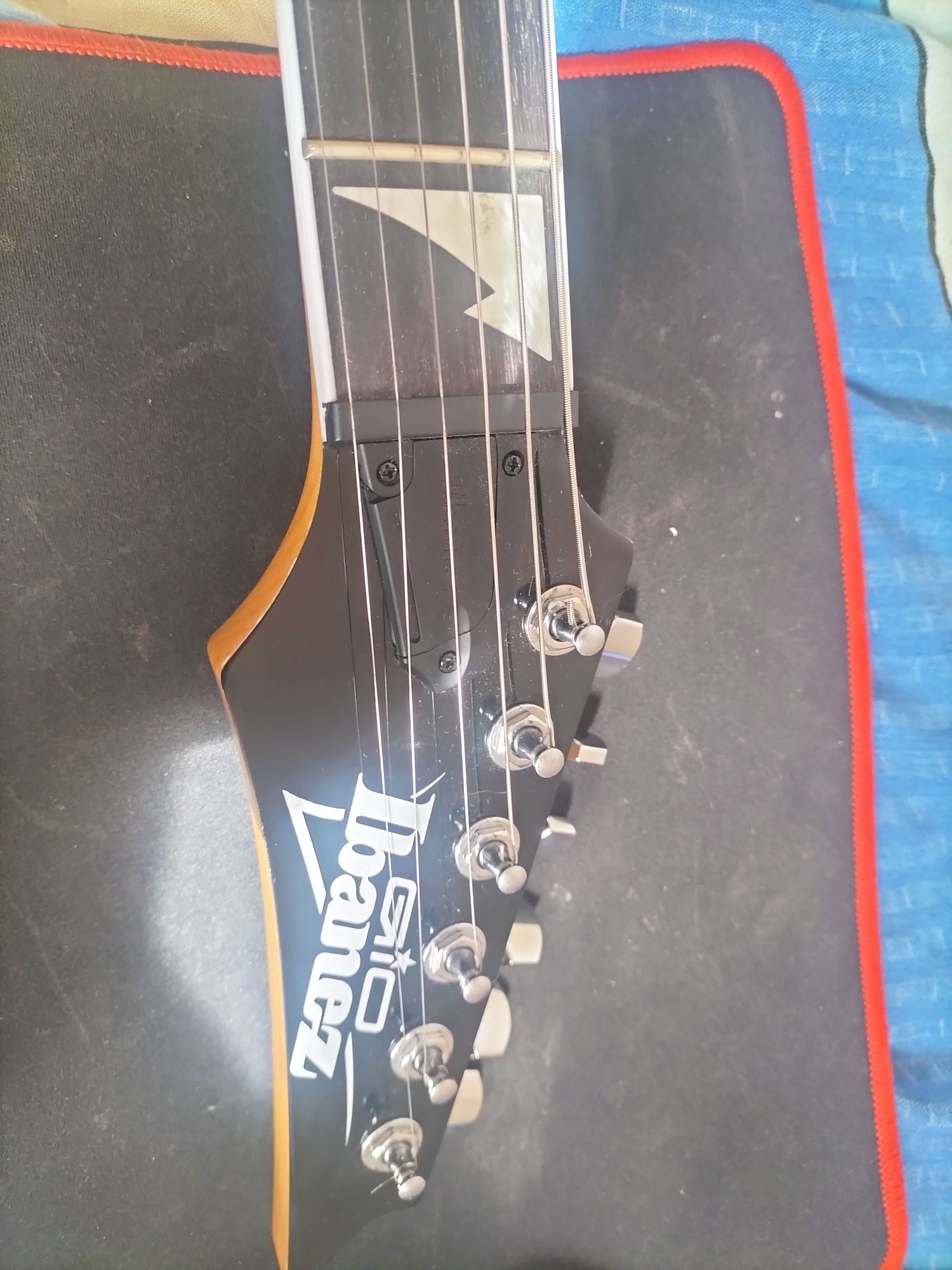 Електрогітара Ibanez GRG220PA1