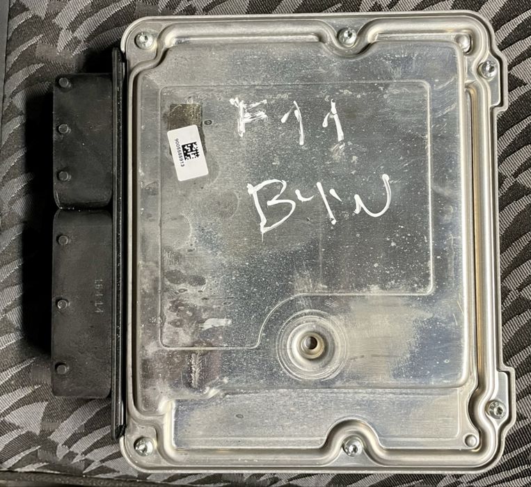 Centralina ECU / DDE motor bmw F11 520d