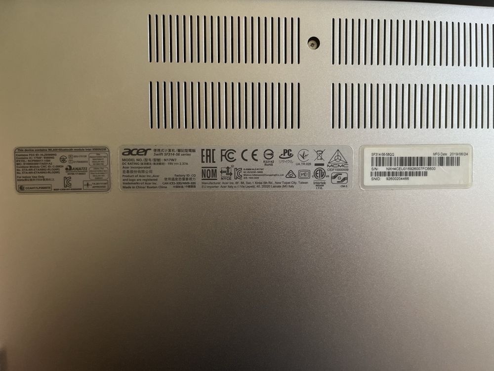 Sprzedam laptop ACER Swift 3 srebrny