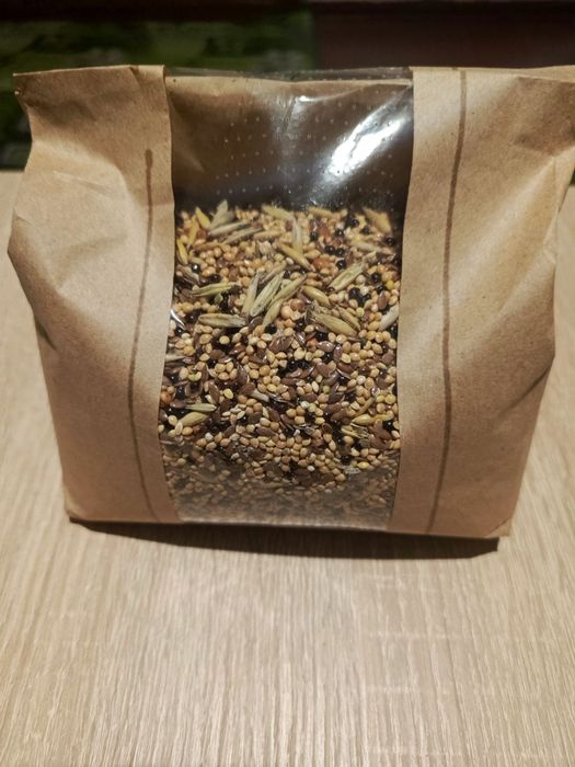 Корм для малих пташок, папуг, амадинів, канарок