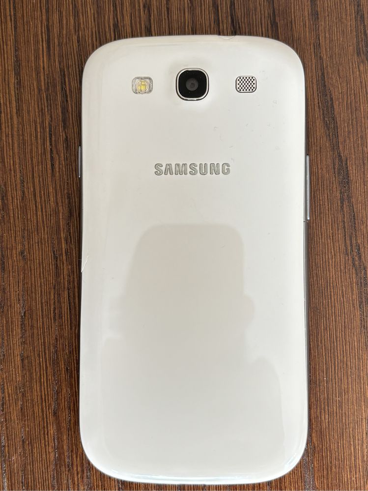 Samsung Galaxy S III GT-19300