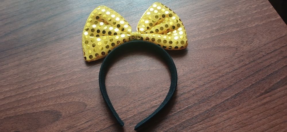 Обручики з вушками для дівчинки