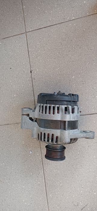 Alternator Opel Insignia 2.0 CDTI