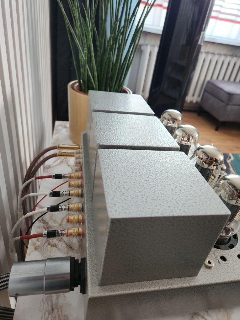 Line Magnetic LM-216IA – wzmacniacz lampowy KT88