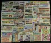 Lote 100 Notas 30 Países UNC não circuladas raras