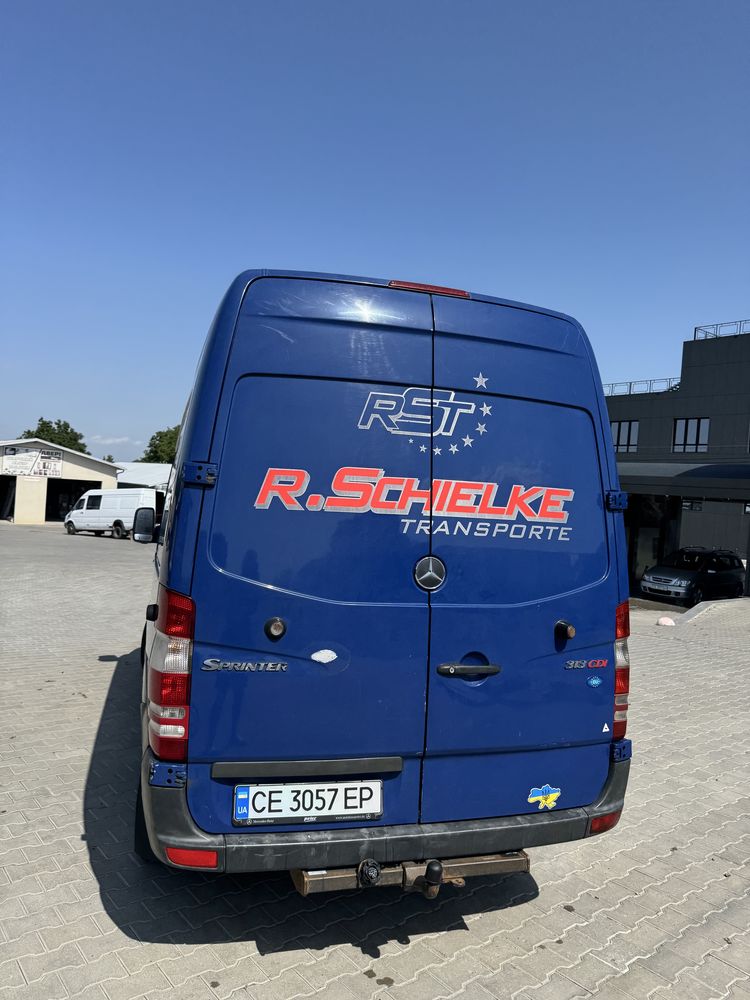 Продається sprinter 313