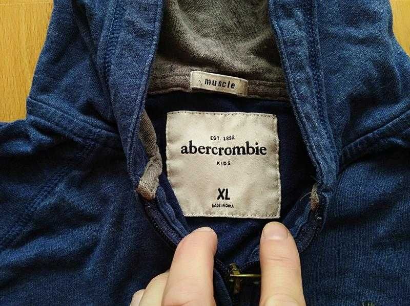 ABERCROMBIE bluzka z kapturem dziecięca rozmiar L / XL