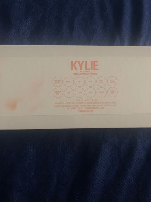 Kylie Cosmetics The Peach Extended Palette paleta cieni kardashian