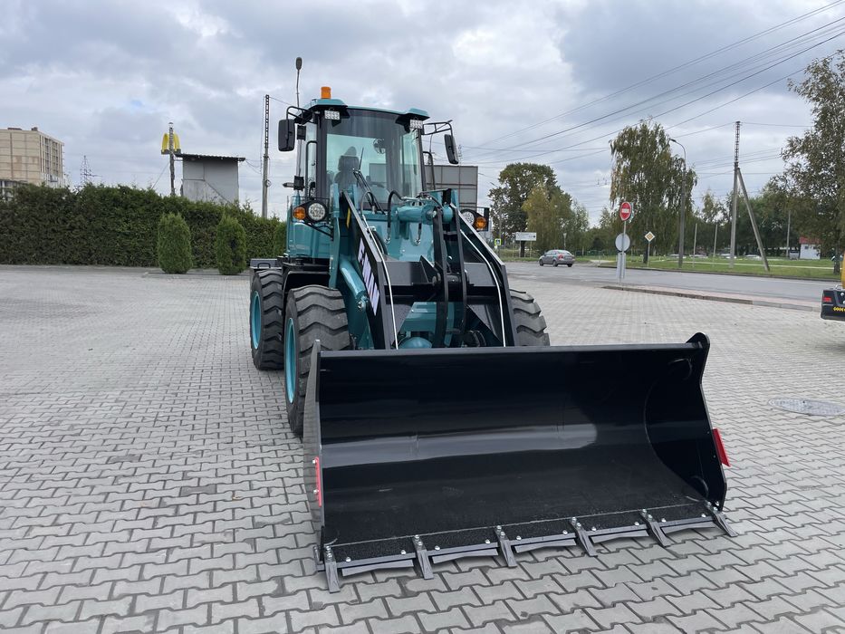 Фронтальний Навантажувач 2.5 Тон Новий