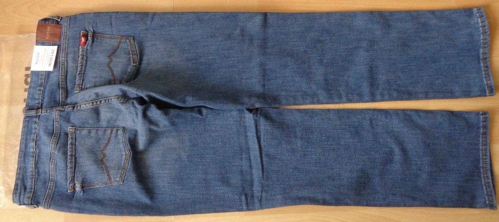 Nowe z metkami oryginalne dżinsy damskie Mustang, Rozm. L/40