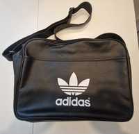 Mala preta Adidas