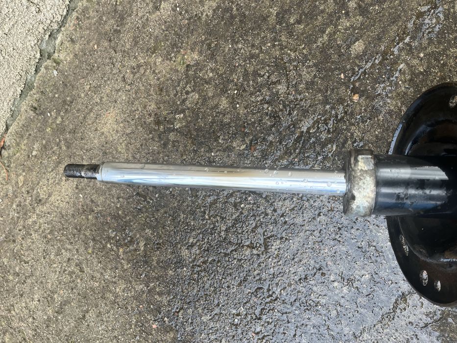 KYB каяба toyota avalon 2005 американка амортизатор задний левый