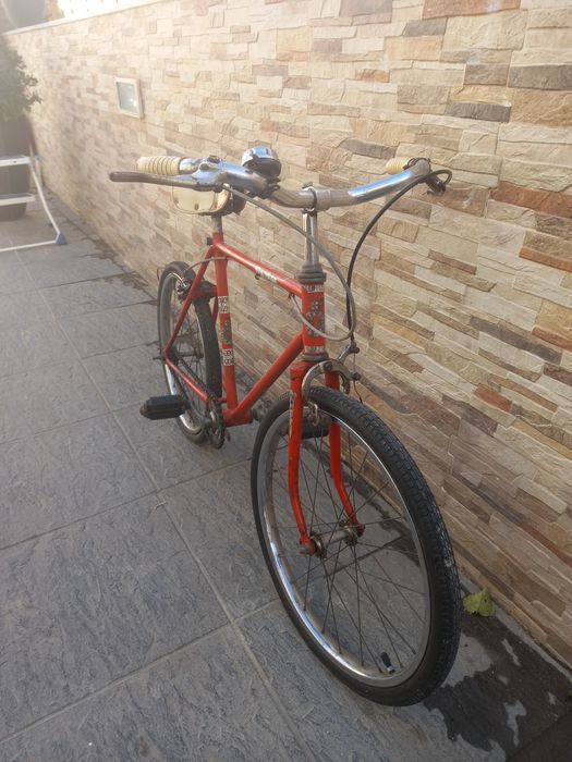 Bicicleta antiga roda 18