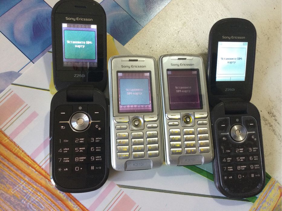 Сони-Эриксон W910i телефон.