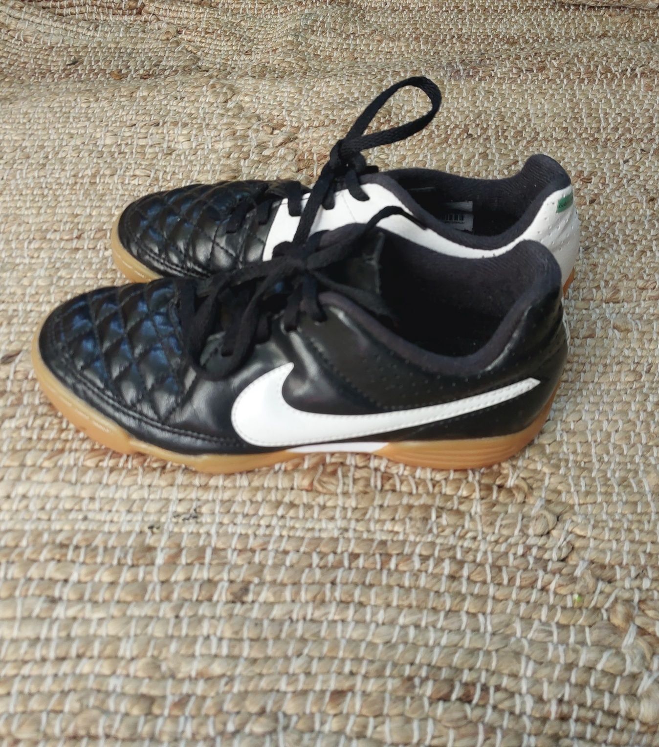 Halówki Nike Tiempo 31,5
